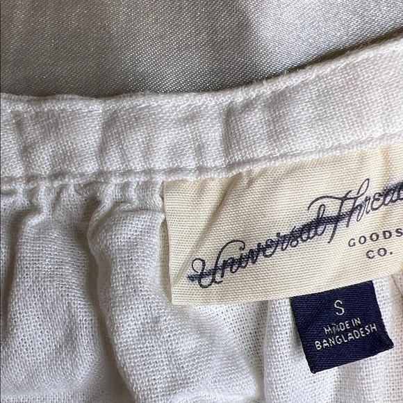 Universal Thread Cream Blouse - Picture 2 of 5